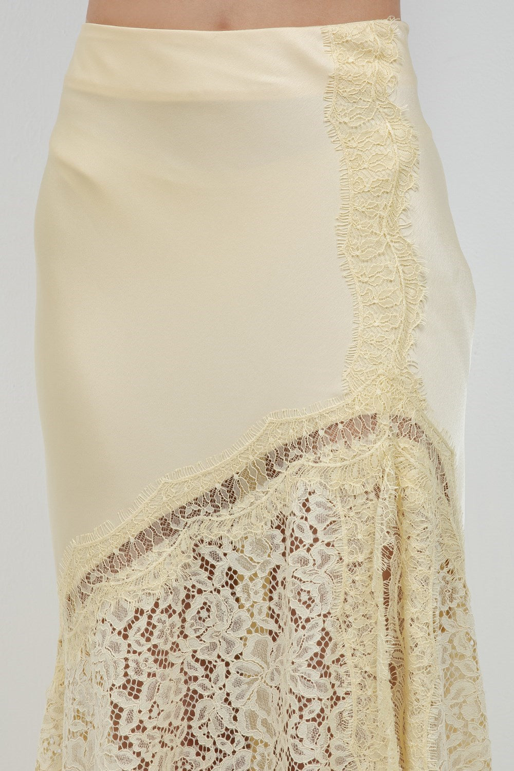SKIRT BUTTER DE ENCAJE