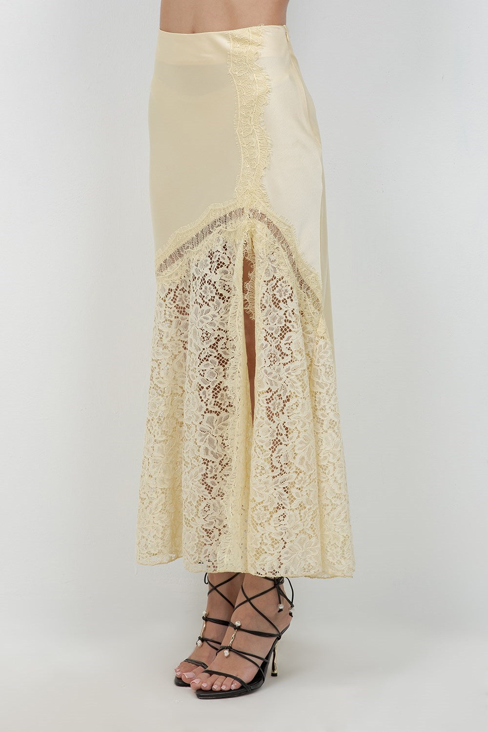 SKIRT BUTTER DE ENCAJE
