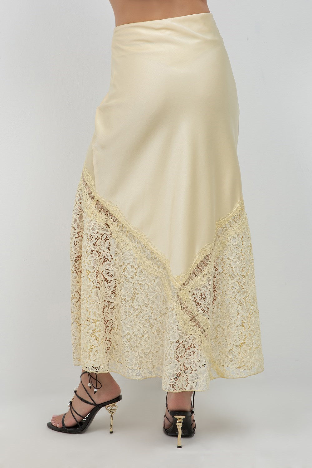SKIRT BUTTER DE ENCAJE